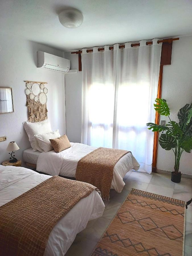 Beachfront Primera Linea De Playa En Casco Antiguo Estepona Eksteriør bilde